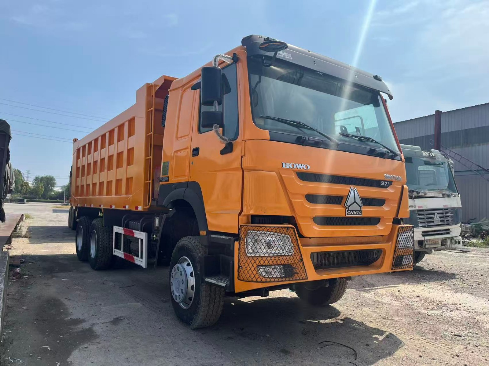 SINOTRUK HOWO 375